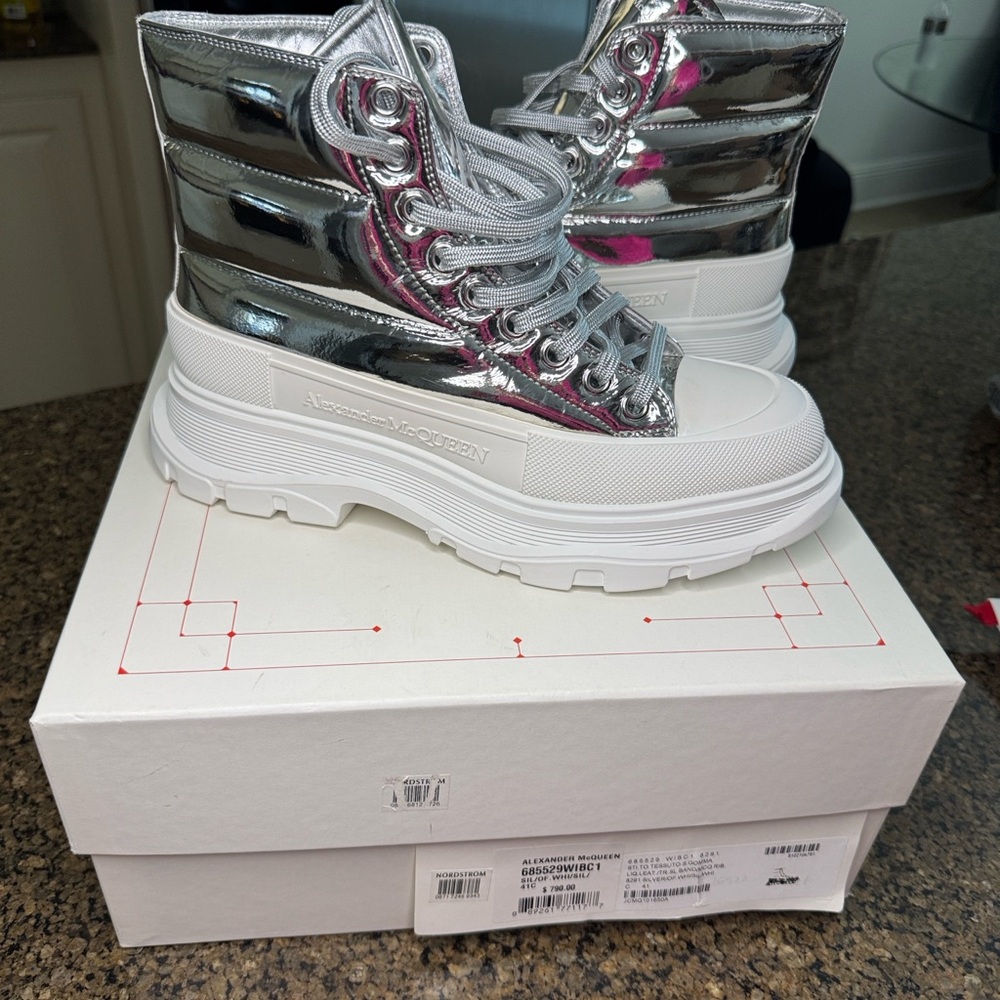 Alexander McQueen Tread Silver Puffer Lace Up Boots